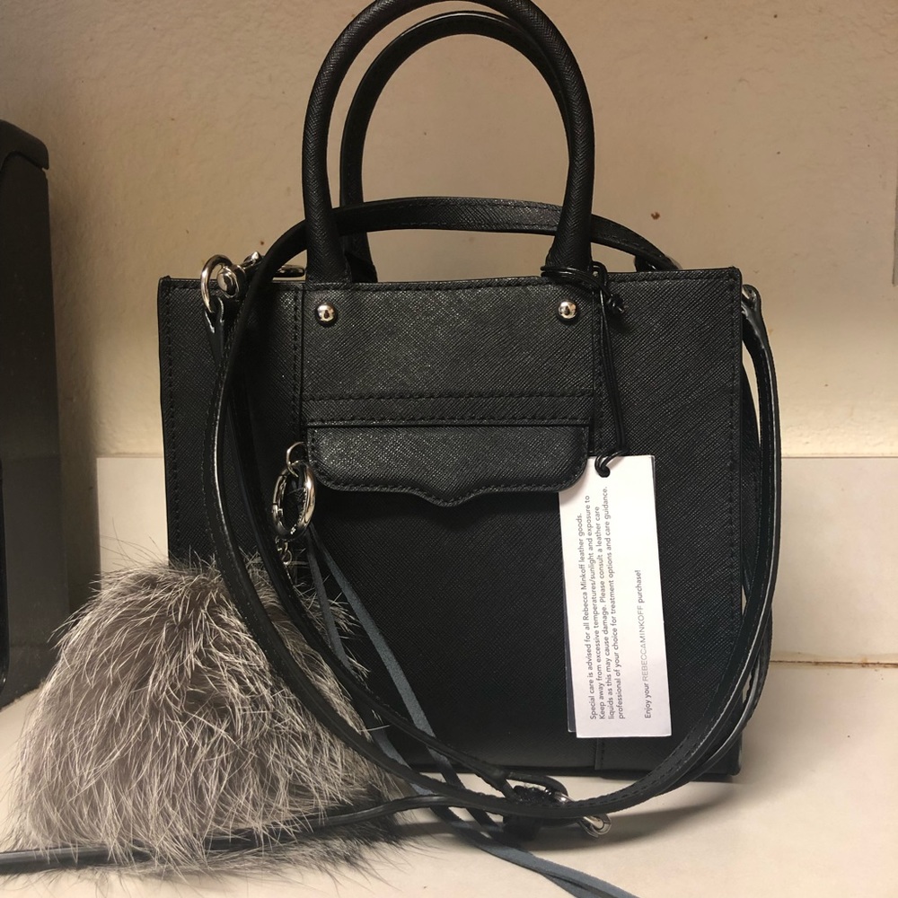 Crossbody purse